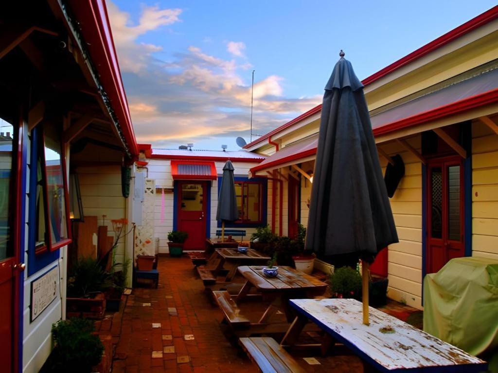 Stables Lodge Backpackers Napier Εξωτερικό φωτογραφία